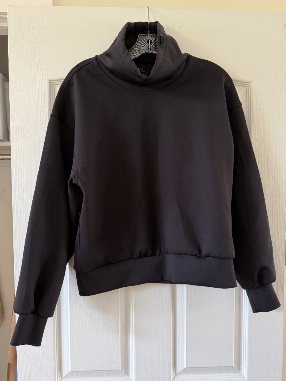 IVL Collective Black Scuba Cowl Neck Cropped Pullover Sweatshirt Size Small